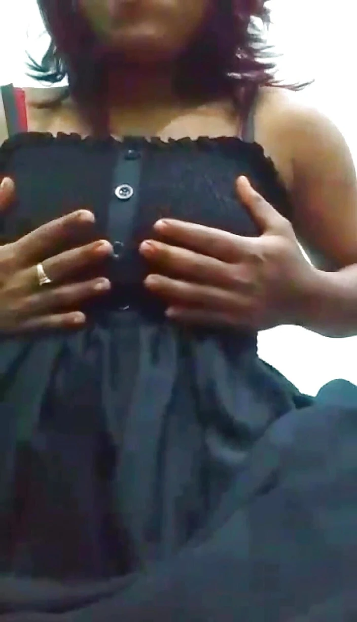 Anshika Bhabhi Showing Big Boobs and Pussy on Video Call ft. HottieAnshika by Hottiee Anshika: Village Webcam Desi Tits Homemade Porn