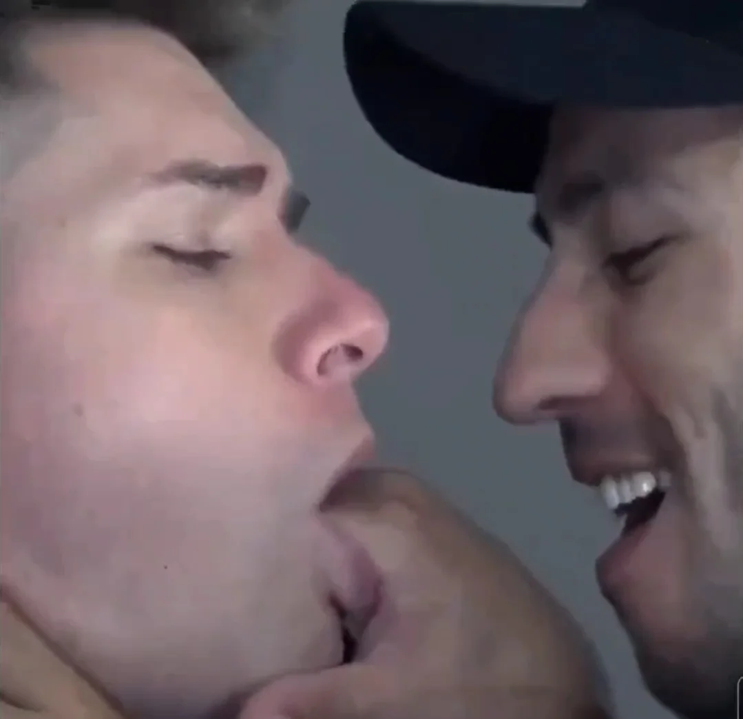 Throat Fingering Before Deepthroat