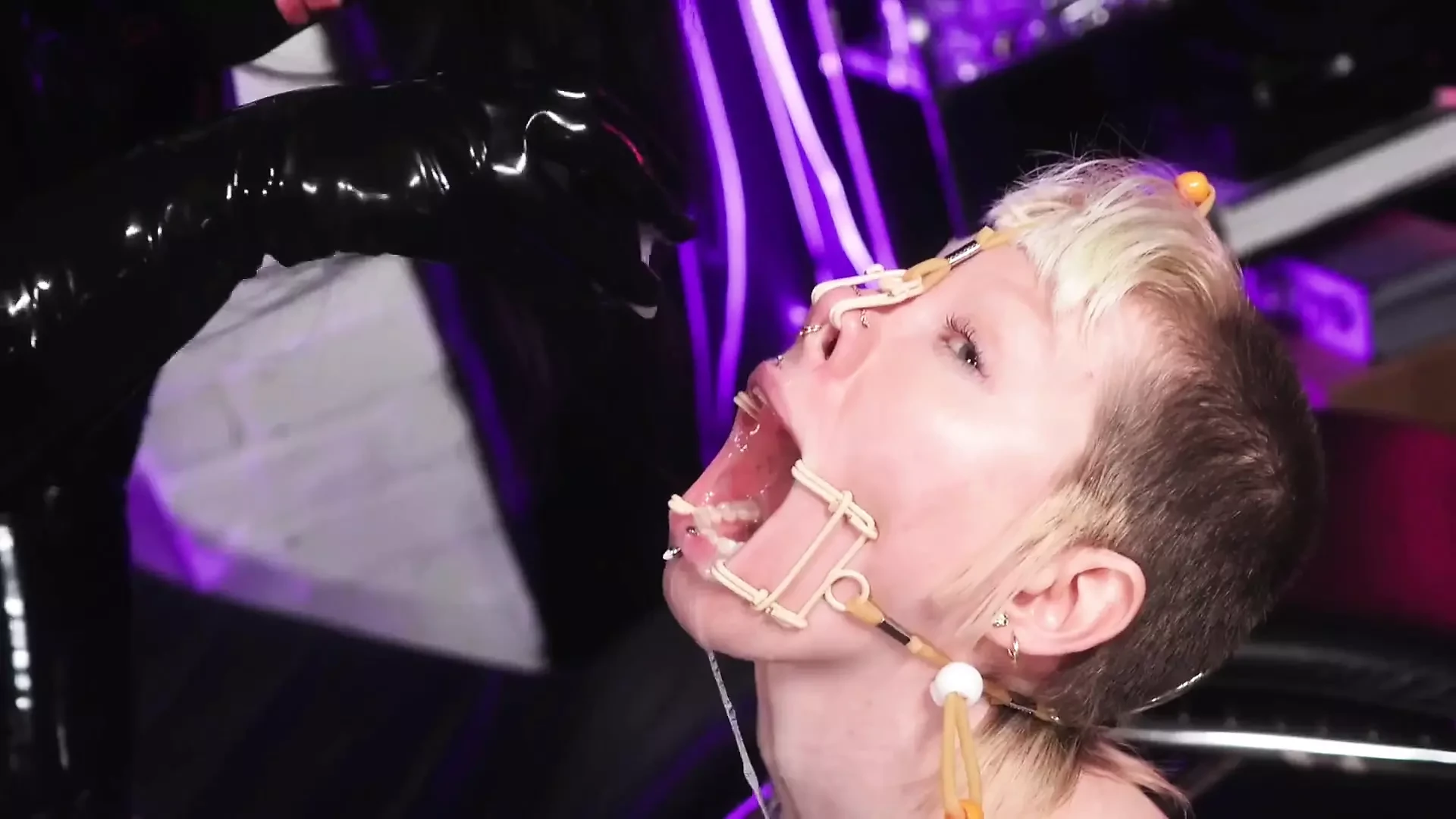Deep Dildo Swallow