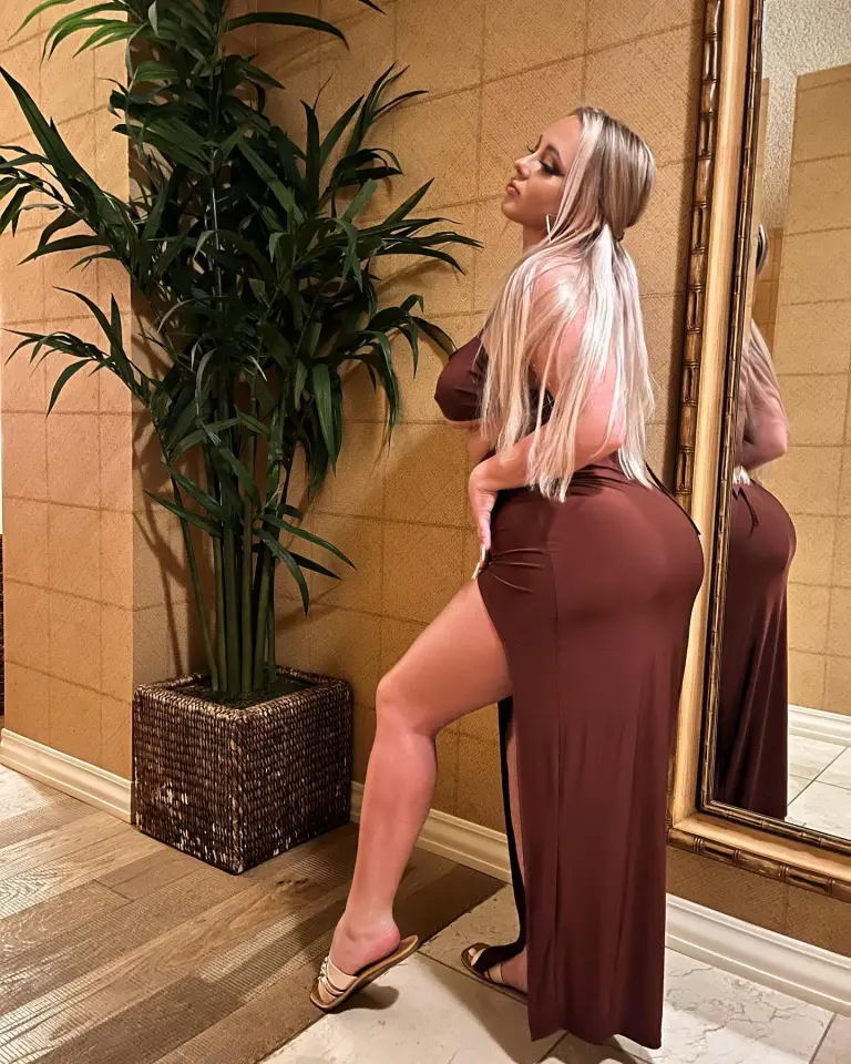 Teen Mom Jade Cline shows off her butt in skin-tight dress after painful plastic surgery
