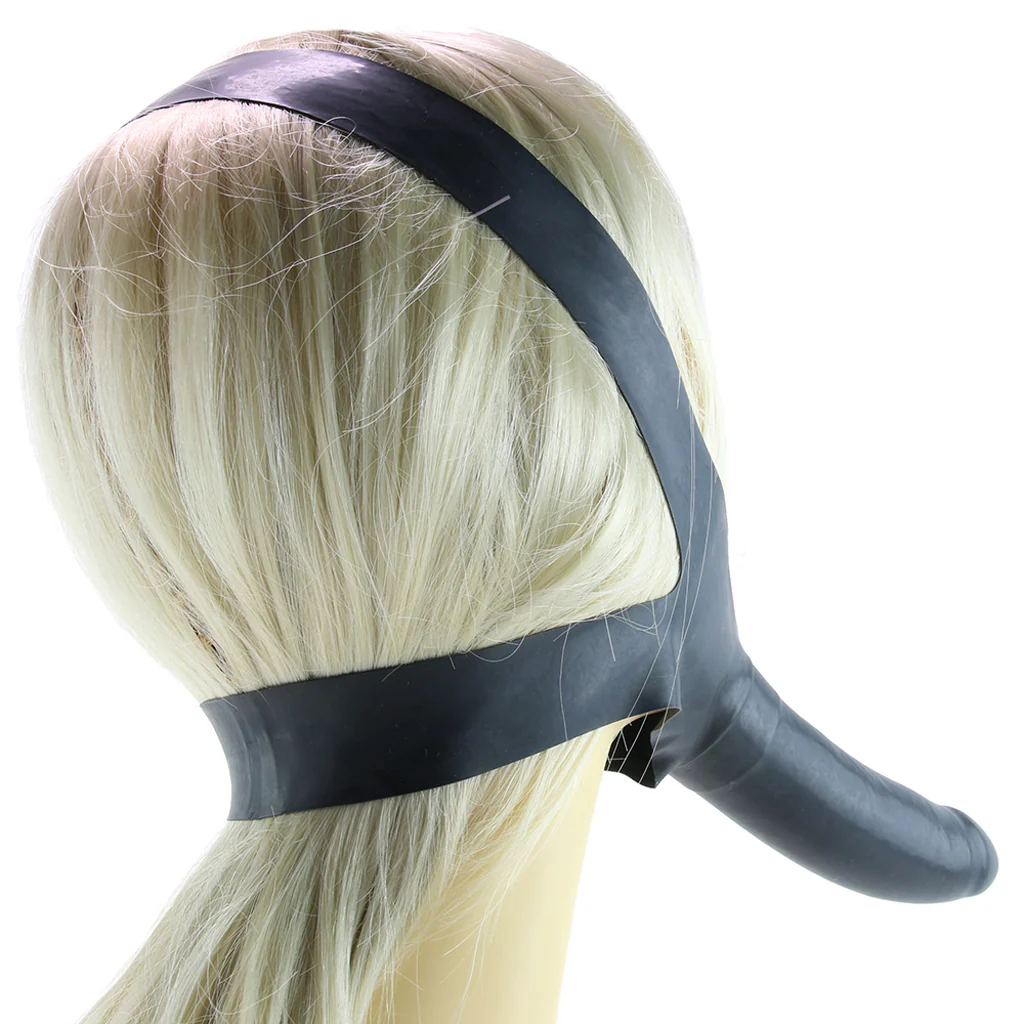 Accommodator Chin Black Dildo