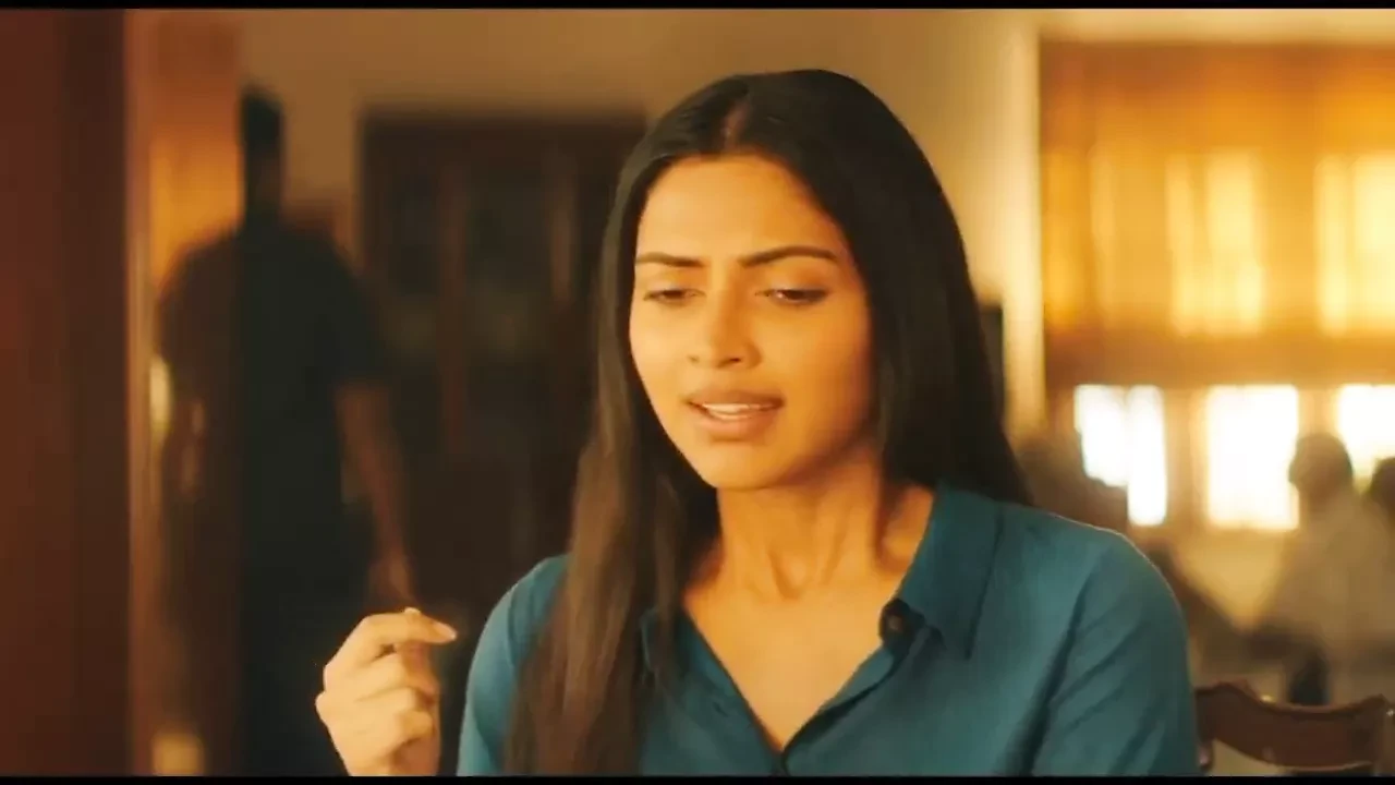 Amala Paul Hot