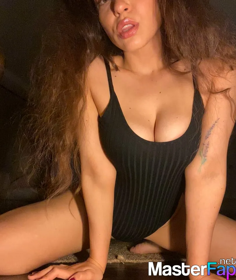 Eirenebelle Nude OnlyFans Leak Picture 67qVhLA4O2