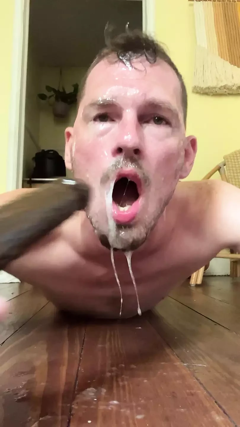 Sloppy Gag and Spit Dildo Sucking Deep Throat Faggot: Gay Amateur Amateur Porn