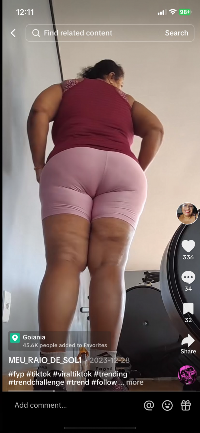 Big Booty BBW Latina Gilf Live Cum Tribute