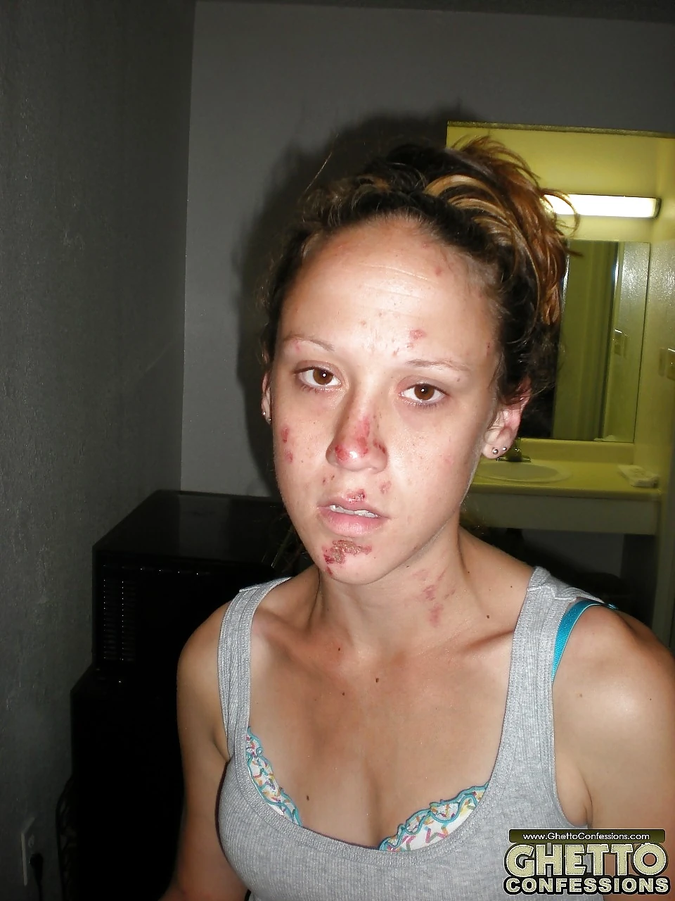 Beat Down Crack Whore Bree: 18 Nude Pics