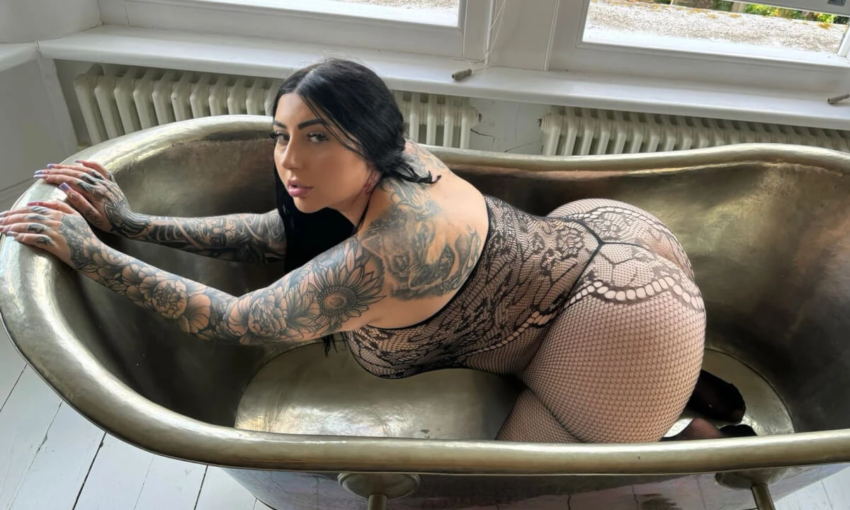 Maddison Black VR Porn Videos