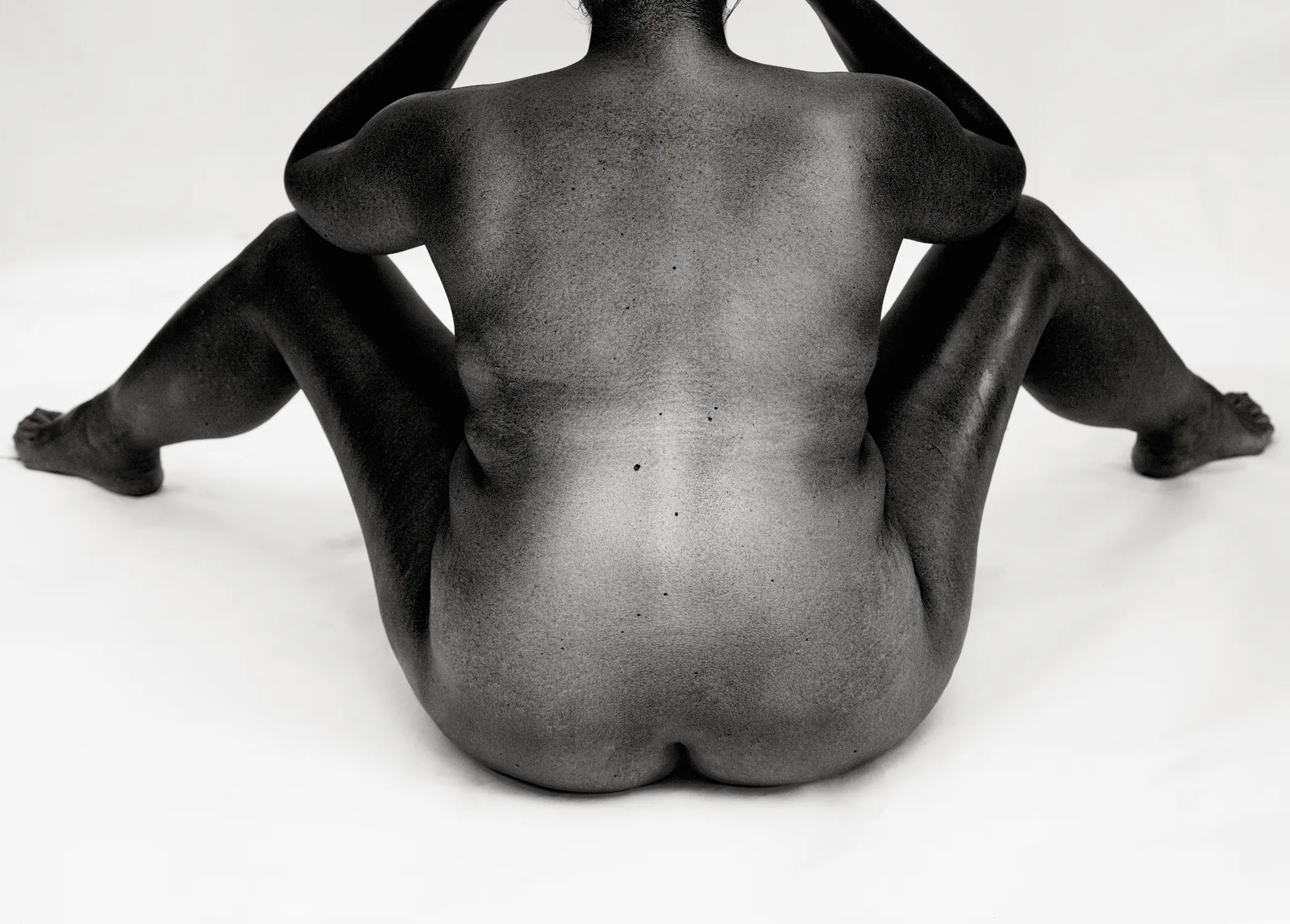 How to Take Your Best Nude Selfie Ever