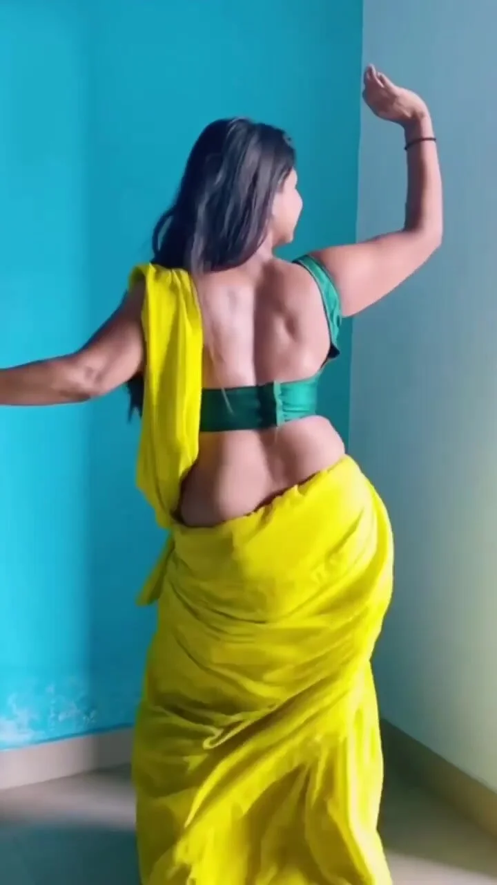 Boudi Butt Dance