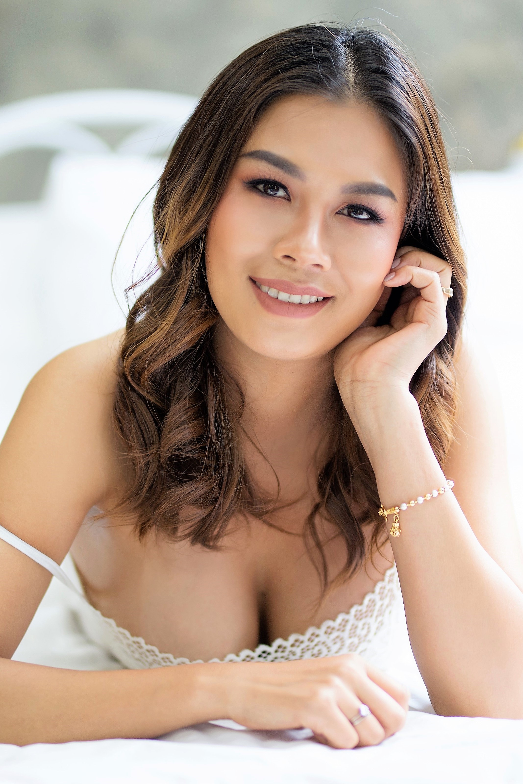 Natasha Thailand Pictures. Sexy Thai model with a smile to die for. Gallery Lingerie shoot Bangkok. Hotness Rating 9.1510