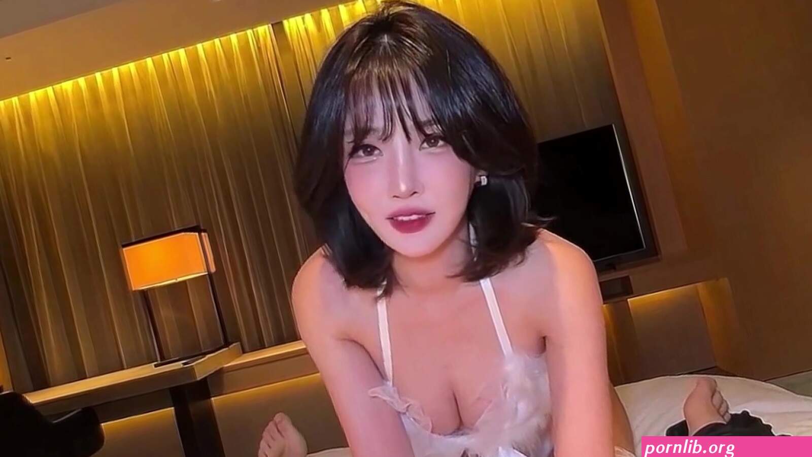 Koreas top socialite contrast bitch sunwall95 OF shows her face in private sex photos. The best goddess becomes the male masters sex slave bitch Part 1 2 -AVJB