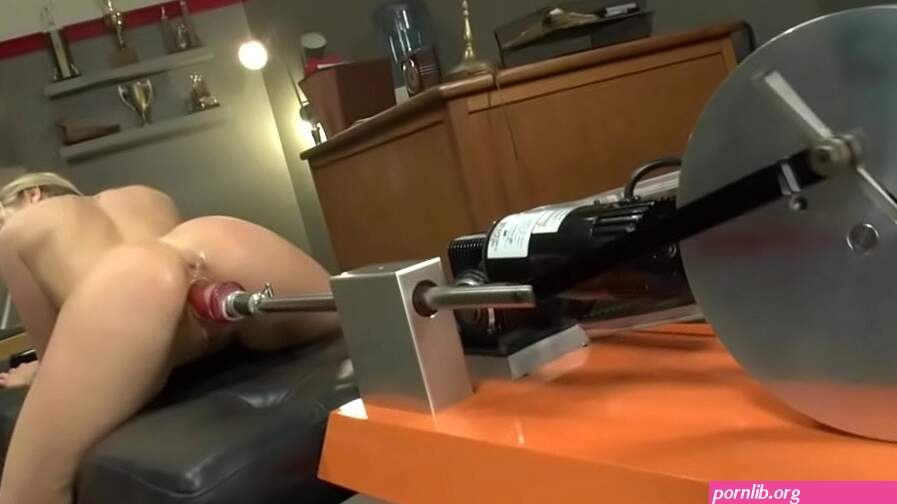 Blonde athlete squirts on machine