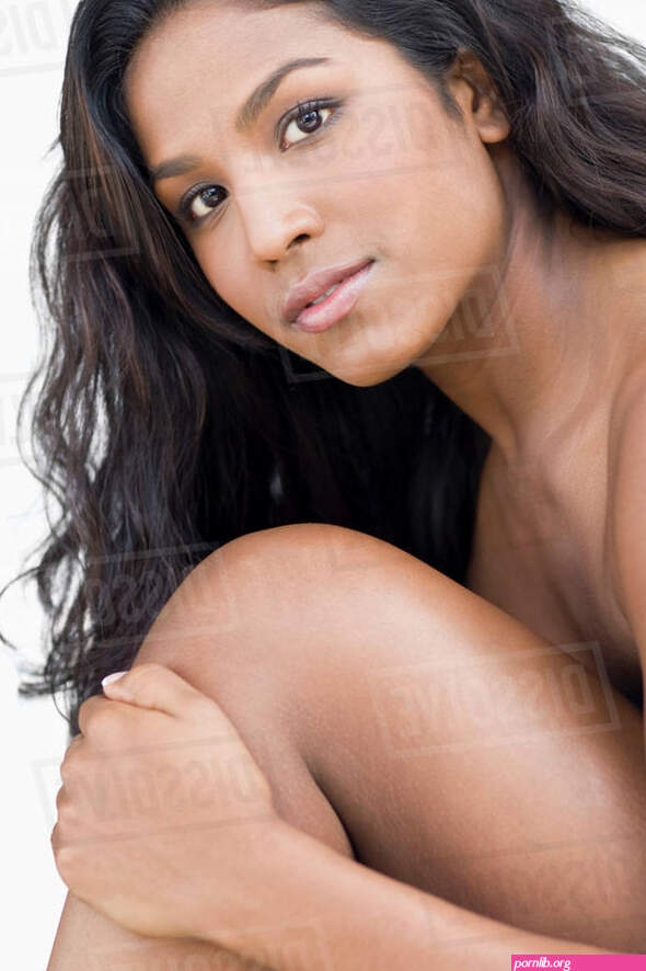 Nude Hispanic woman