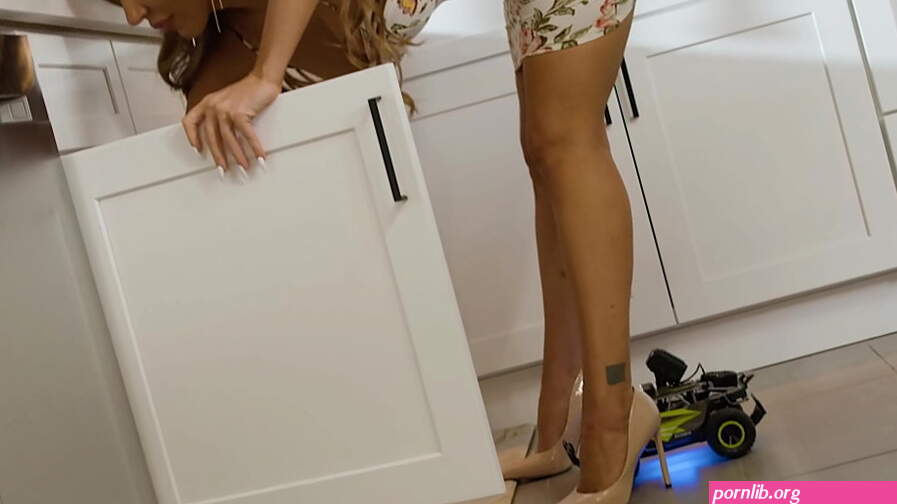 Big tits step mom realized what her step son was doing with that remote controlled car