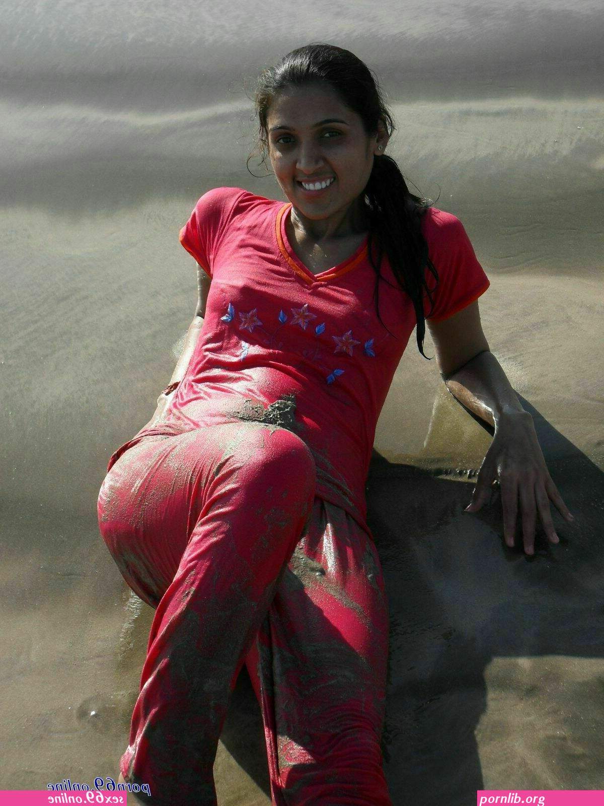 indian visible nipples pics