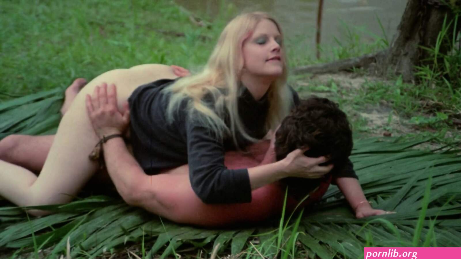 porno dans jungle