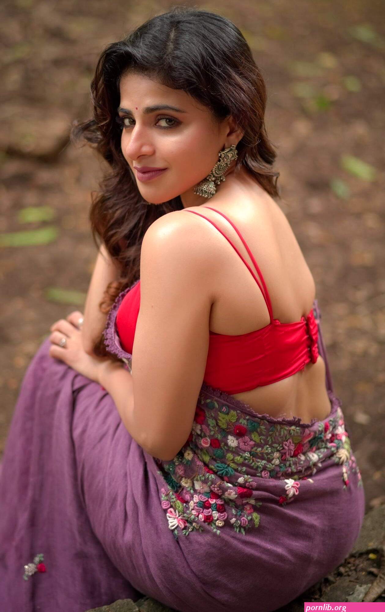 saree sexy kundi