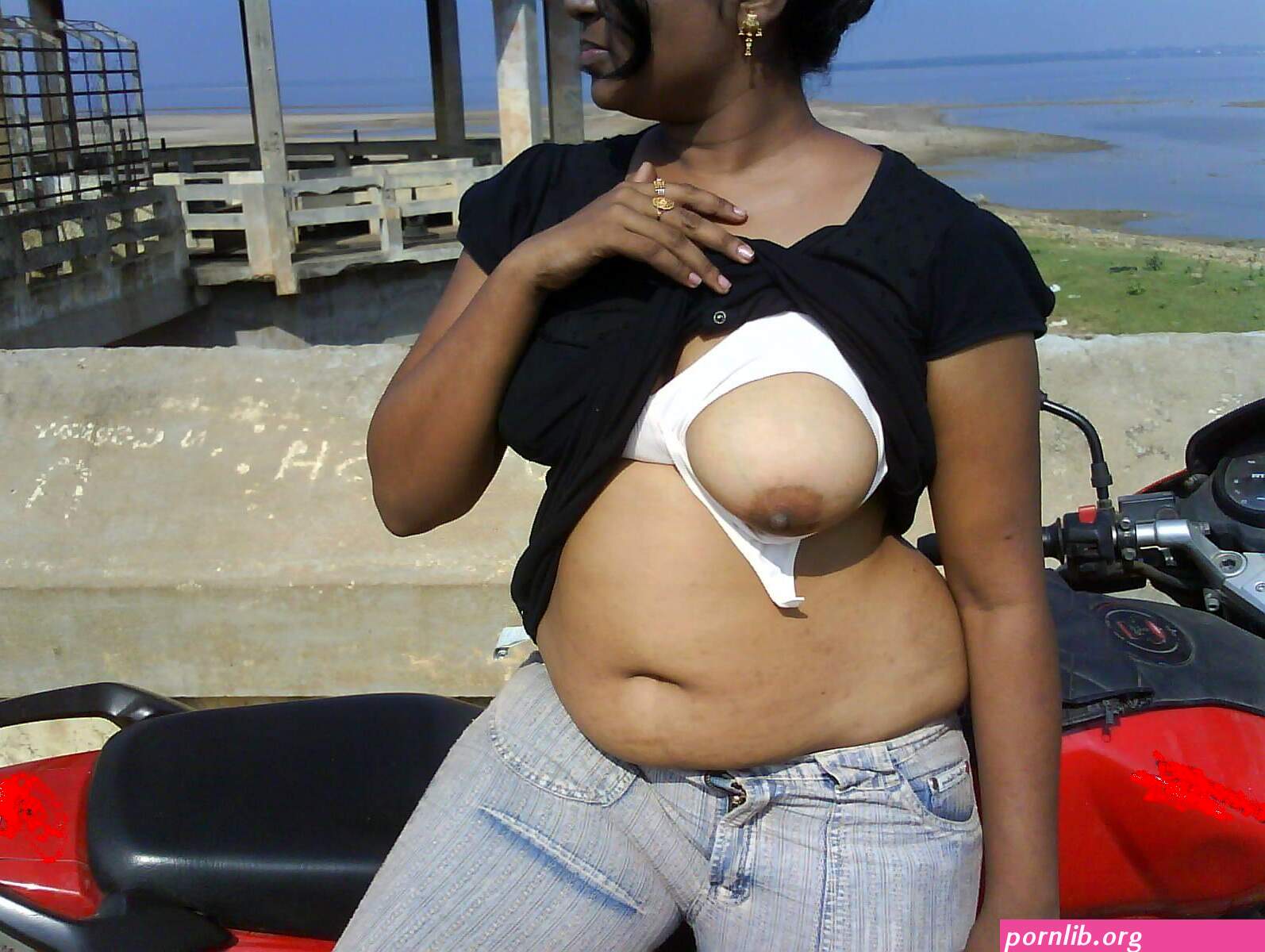 indian down blouse tits show porn