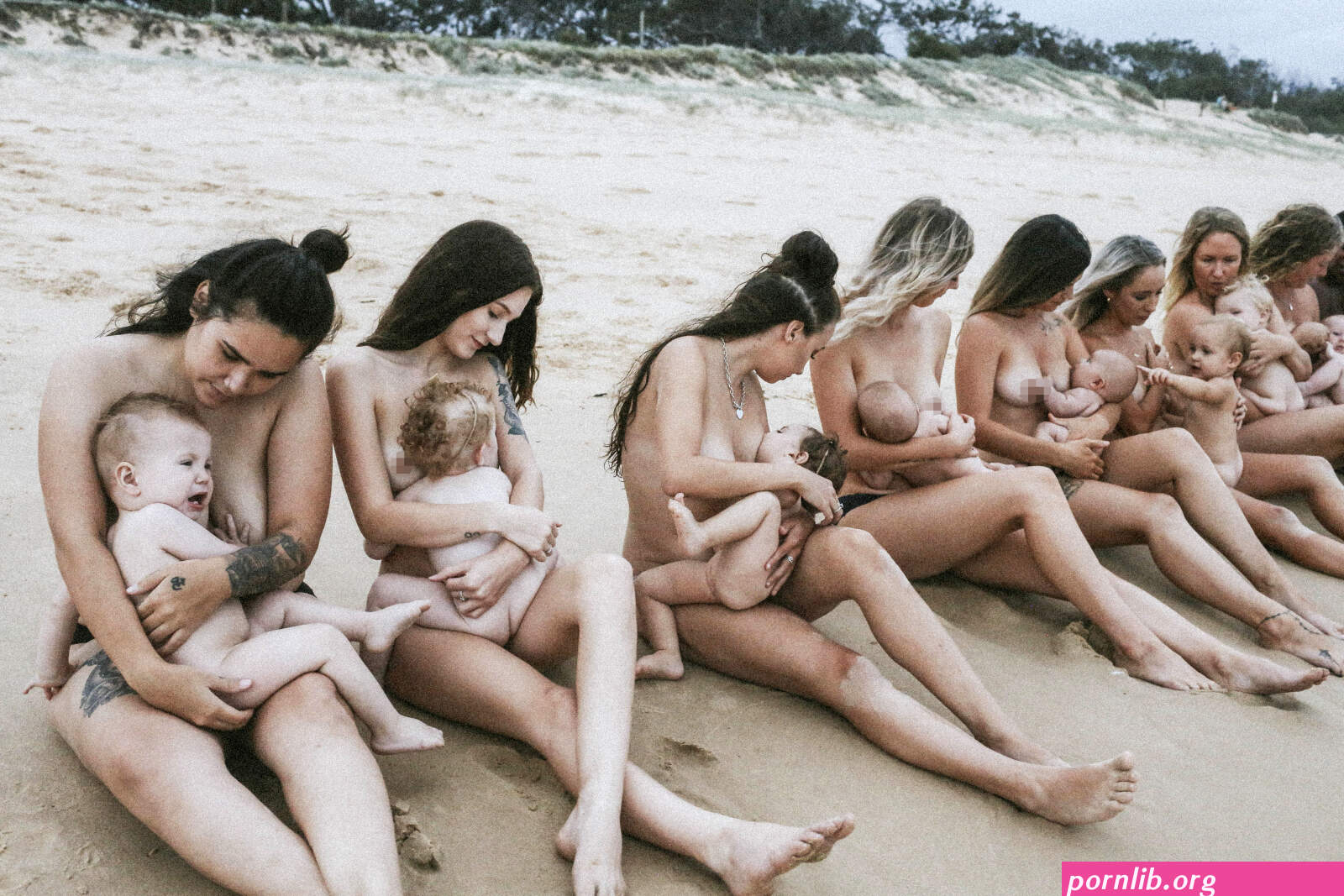 breast feeding nude