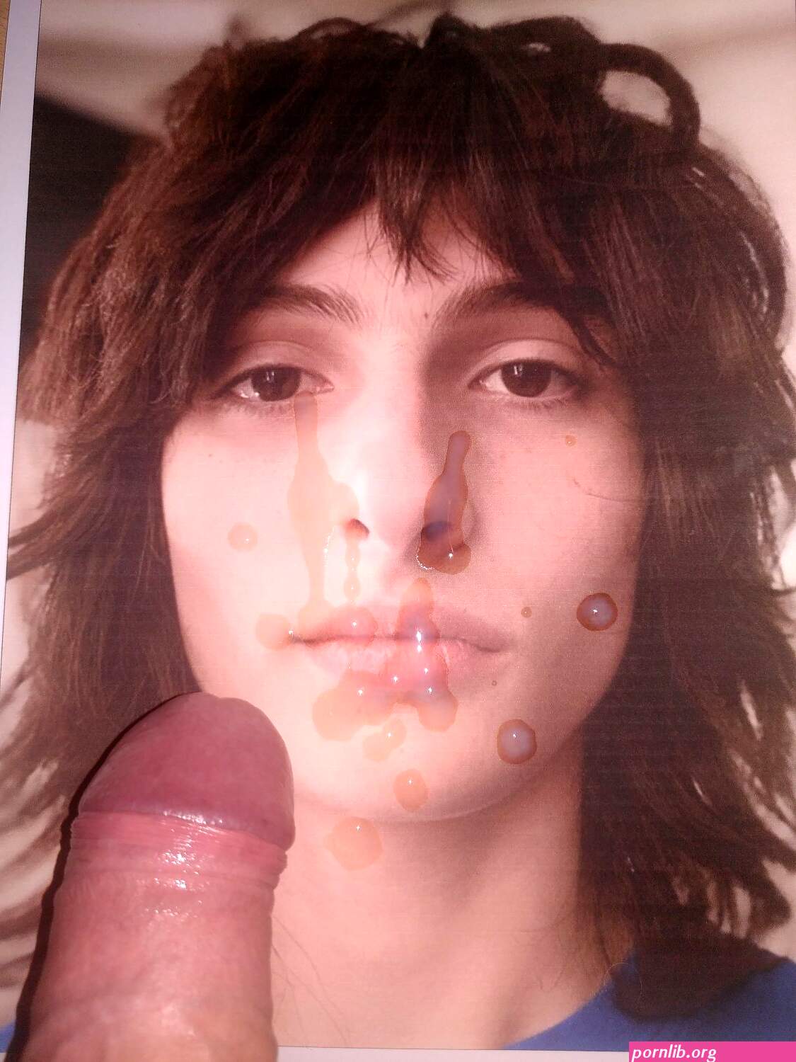 finn wolfhard naked