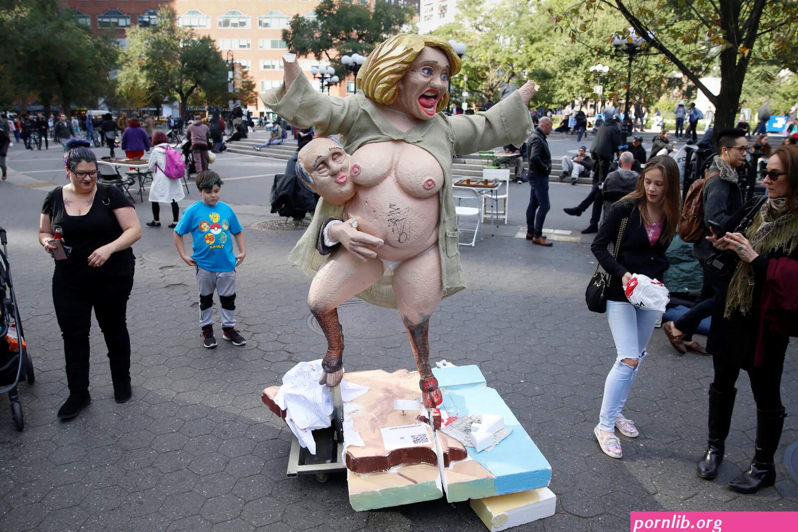 hillary clinton nude images