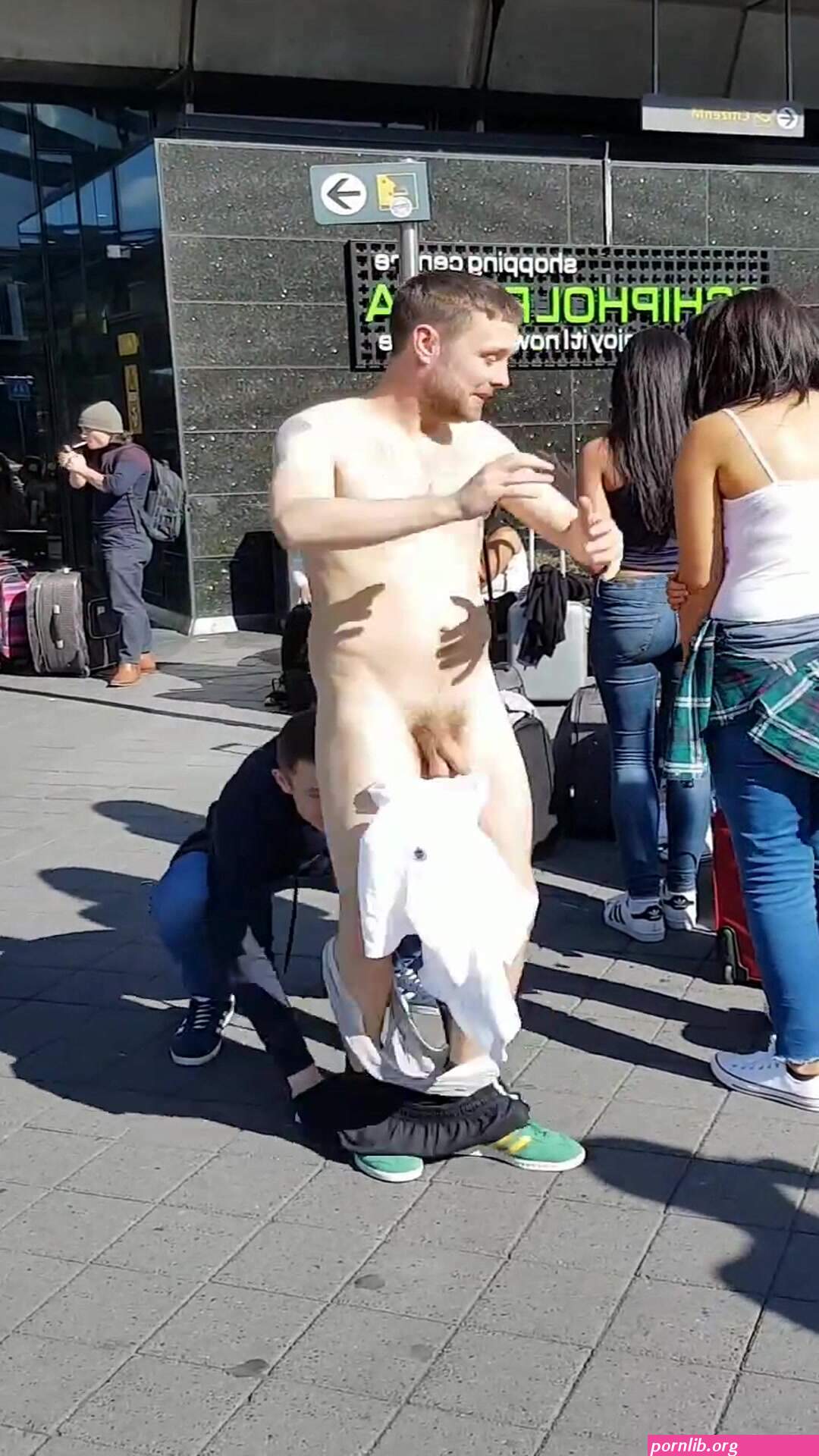 public pantsed