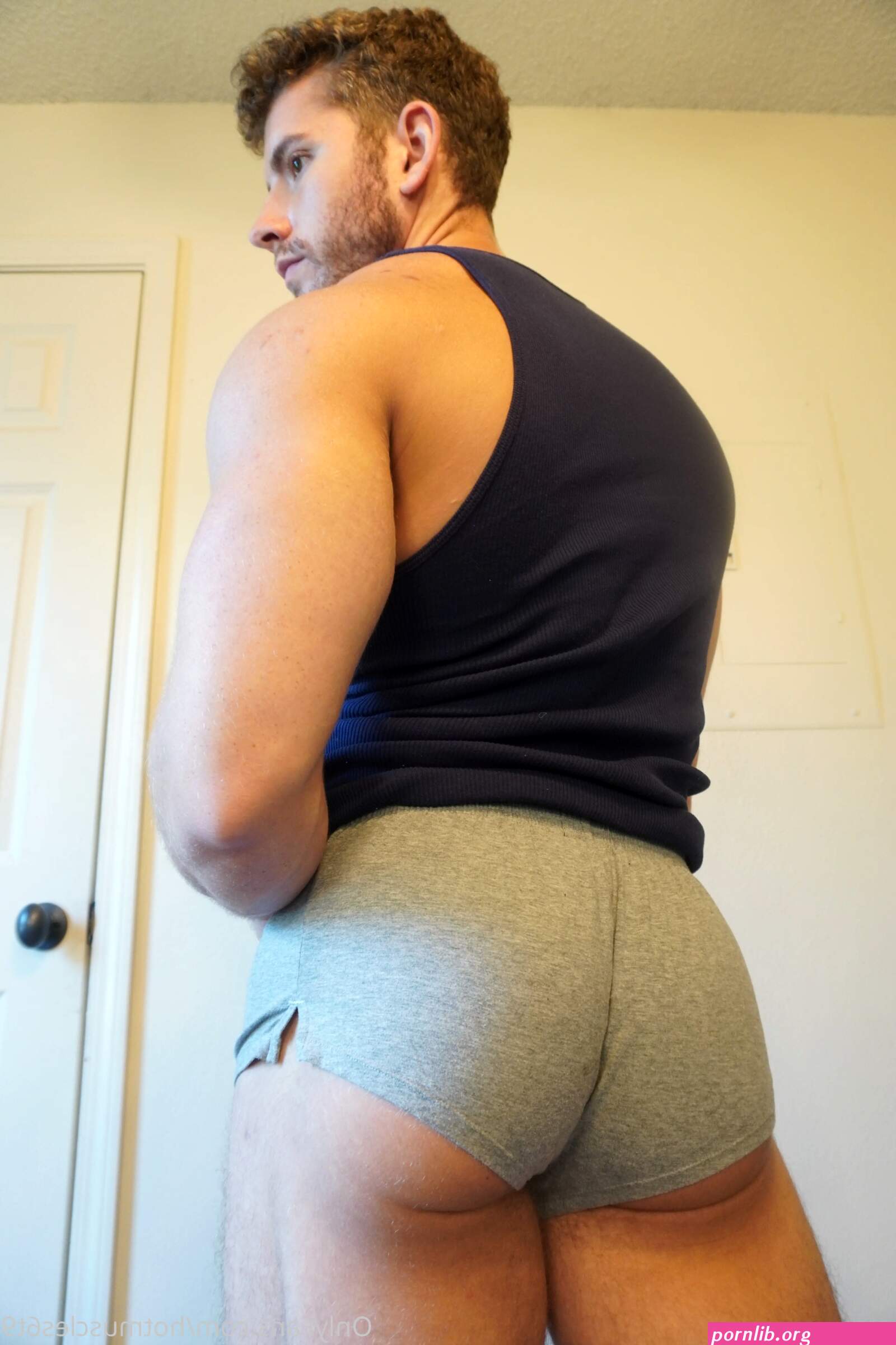 hotmuscles6t9