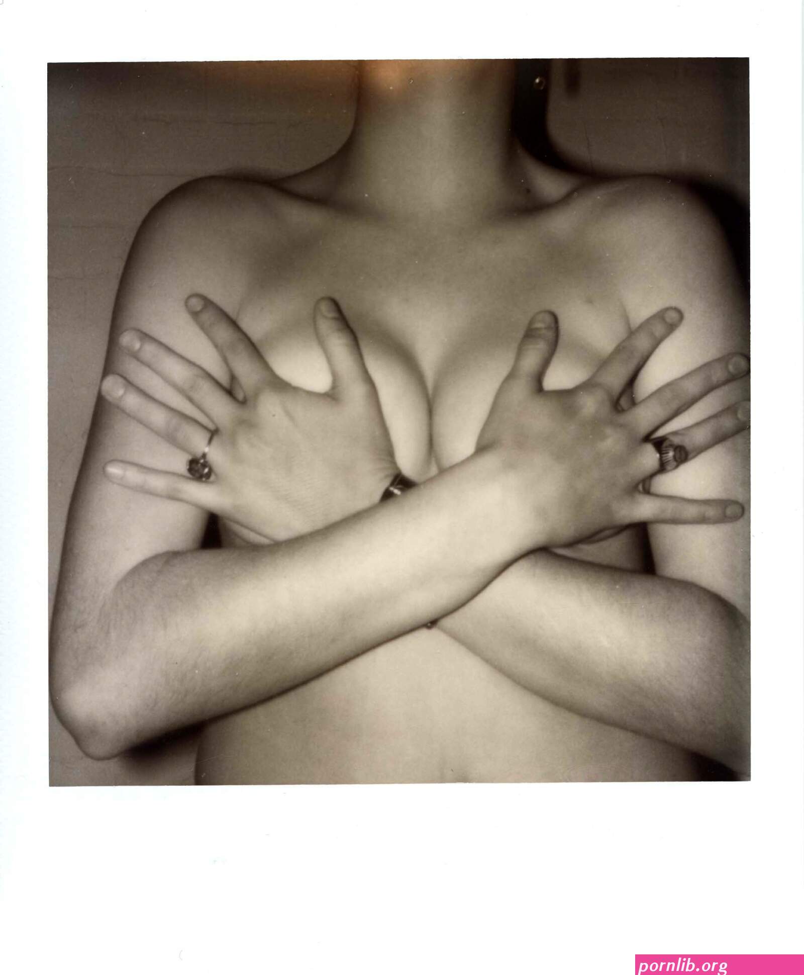 maya hawke topless