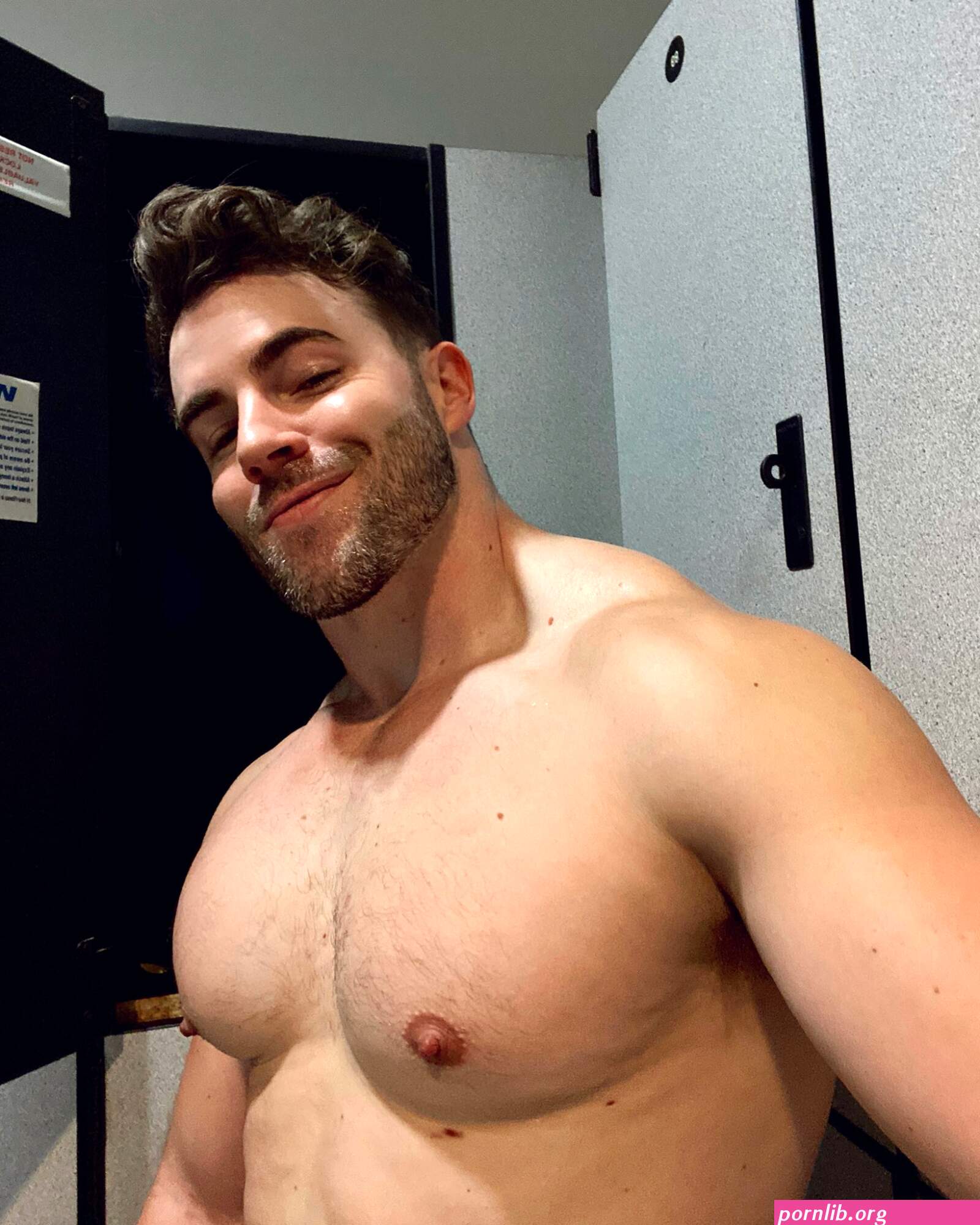sexy men in the nude