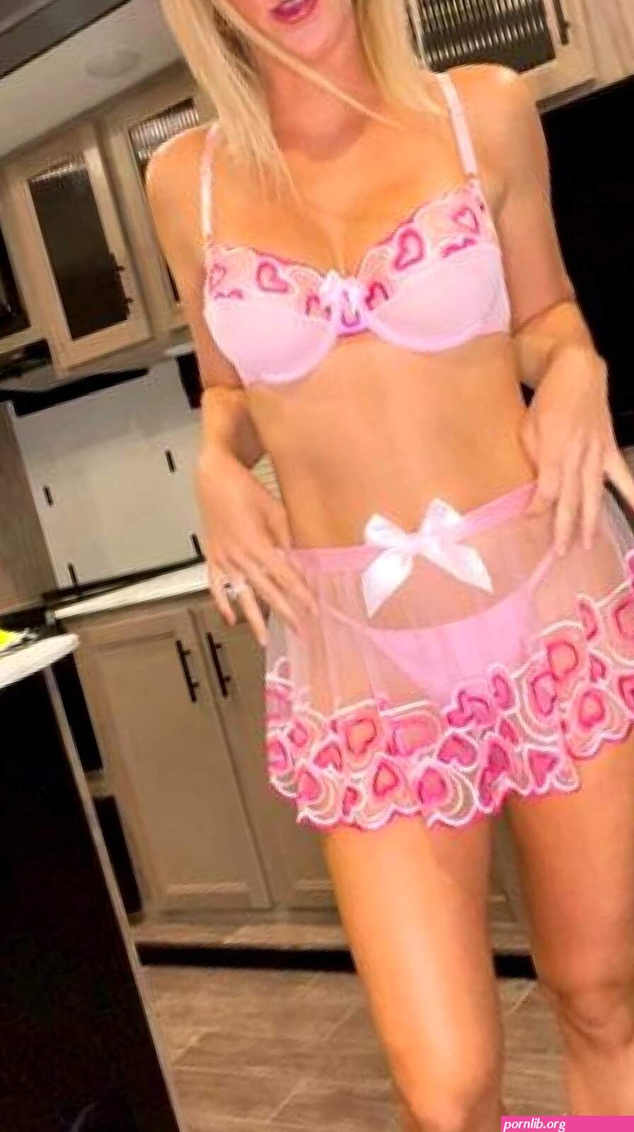 ososedki vicky stark leak