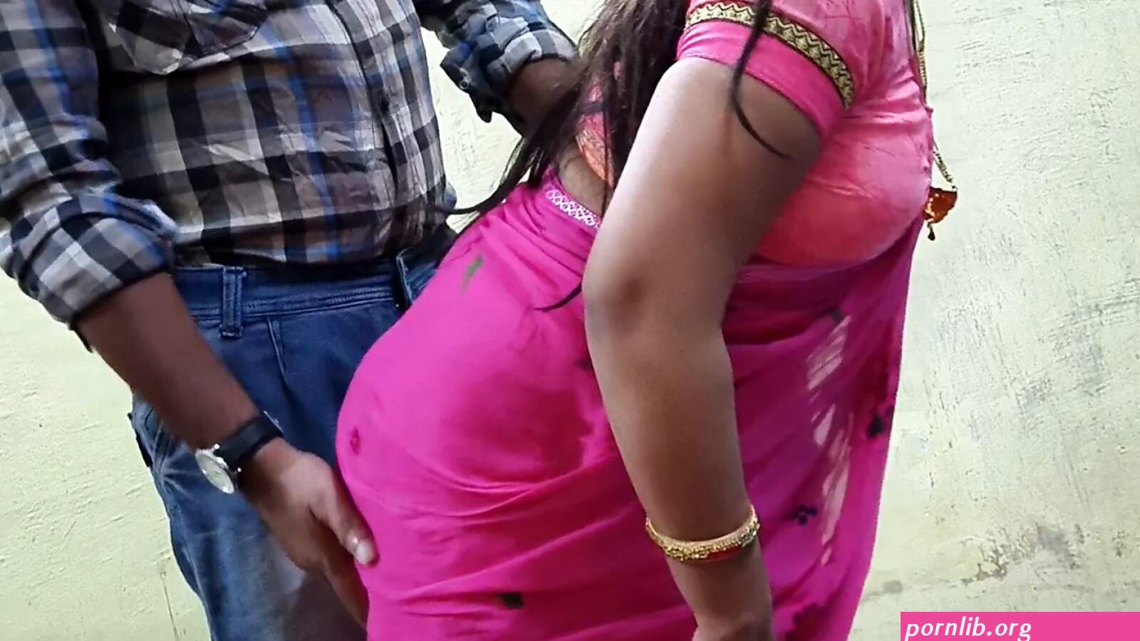 saree me chut images