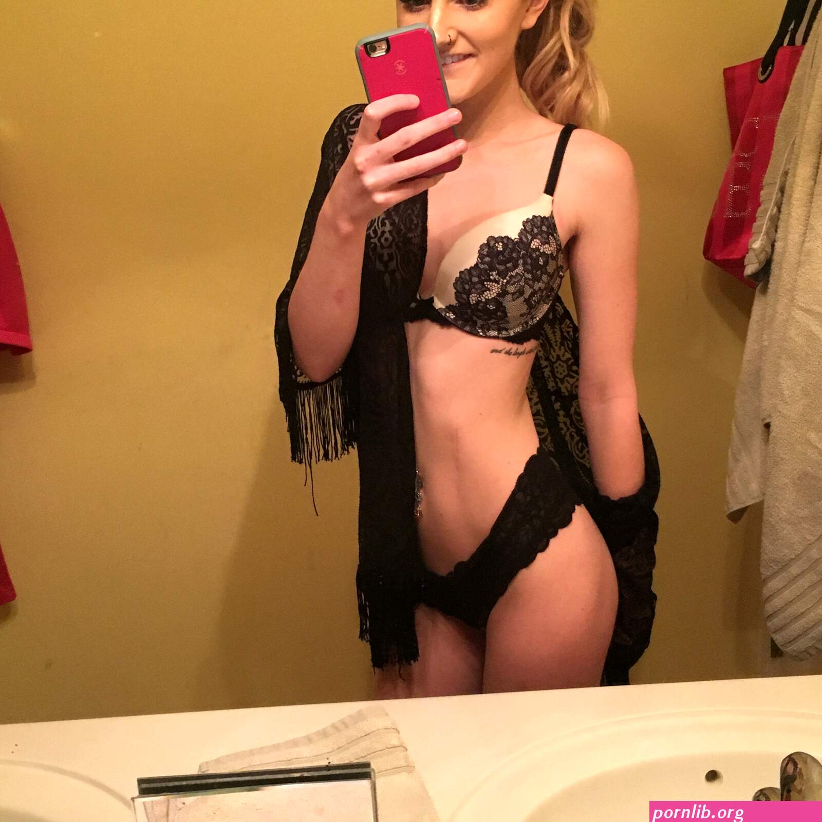 Lacy luxxx
