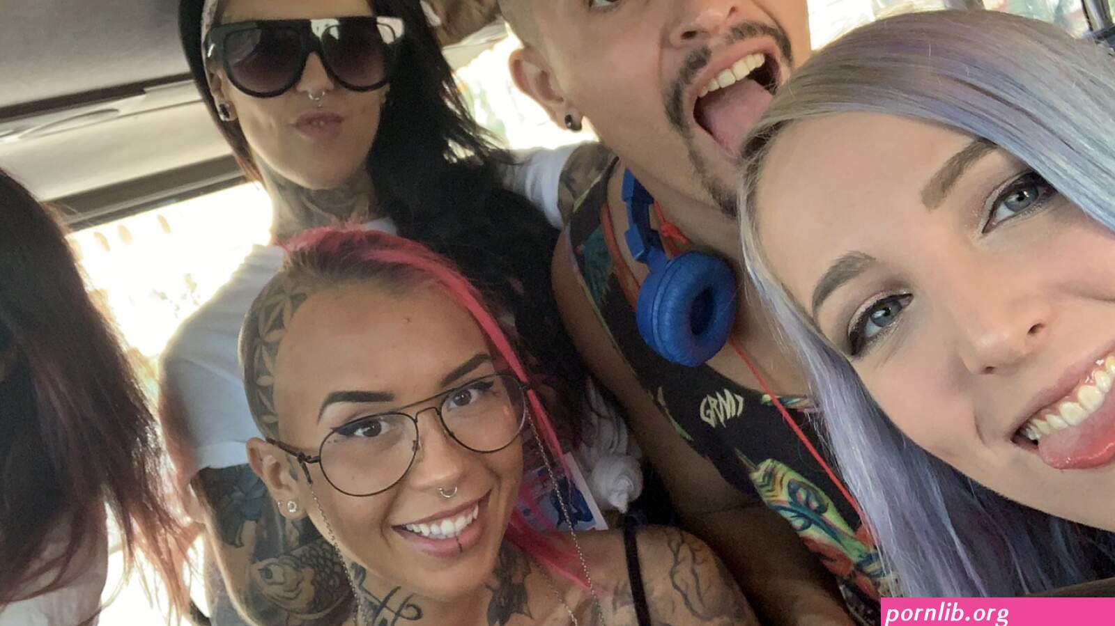 Pornobus
