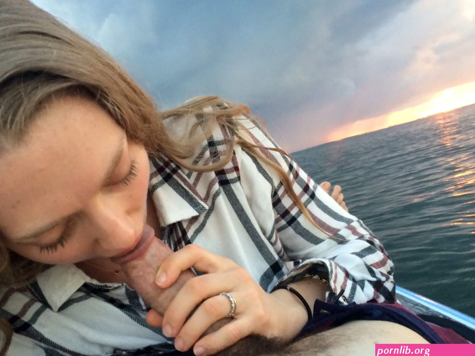 Leak blowjob