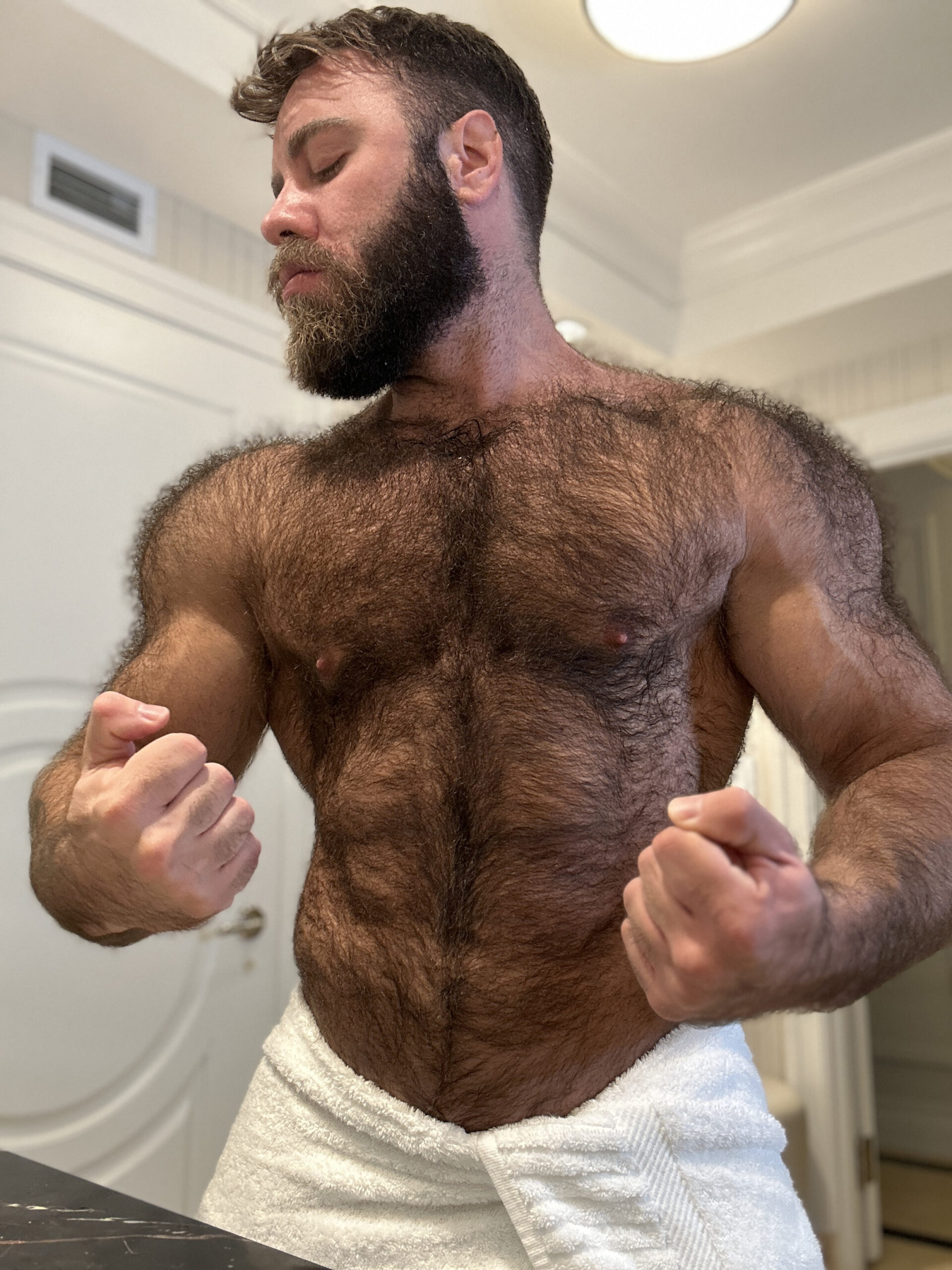 Porn: teddy bare naked