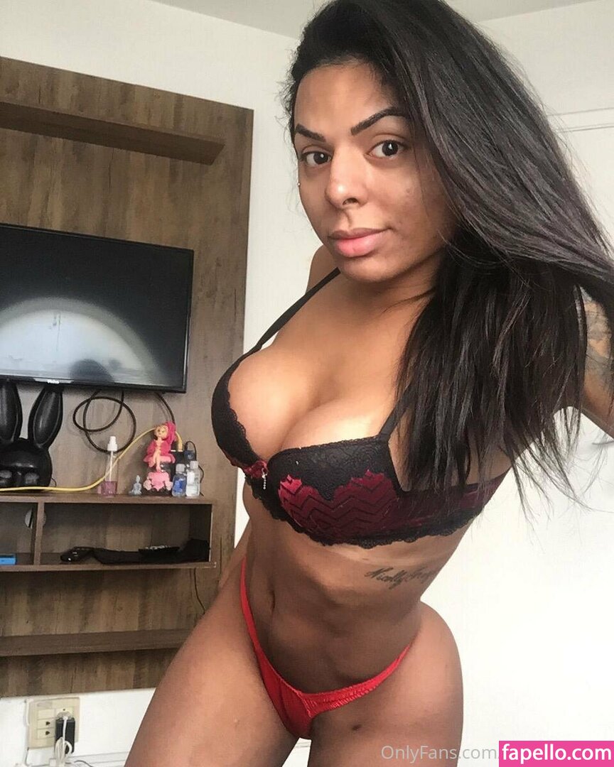 Porn: emilyssworld leaked nudes
