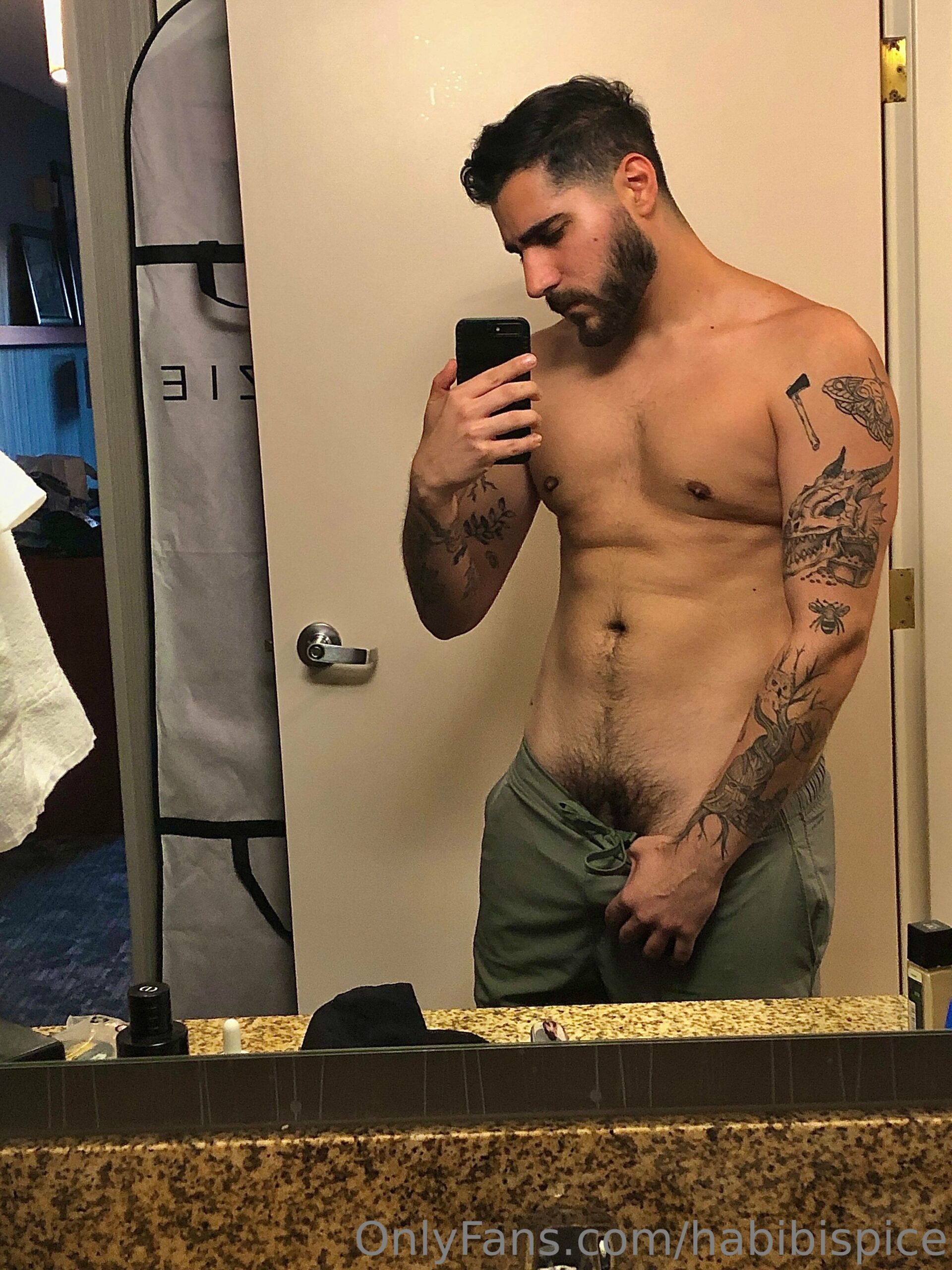 Porn: habibispice onlyfan