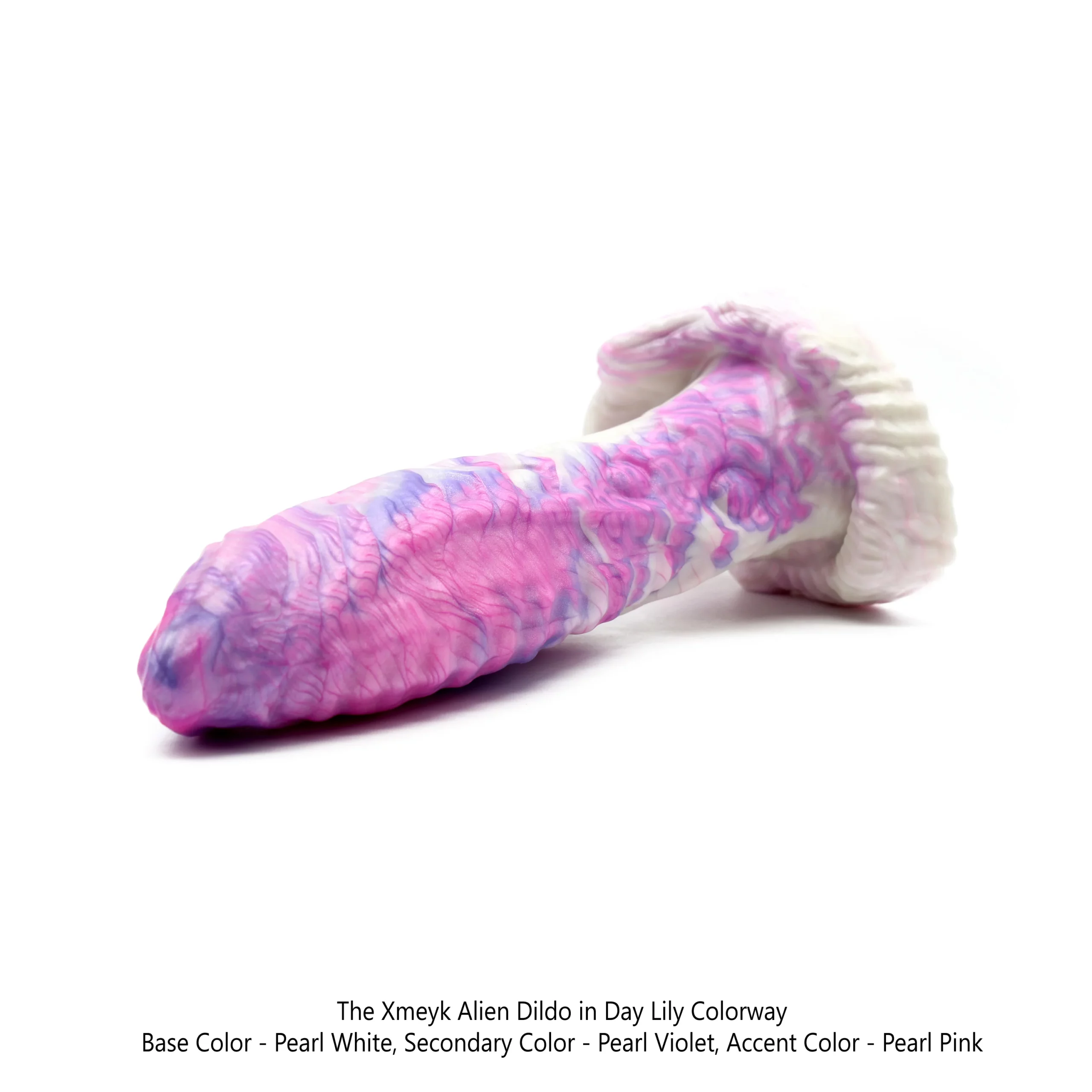 Porn: lily dragon dildo