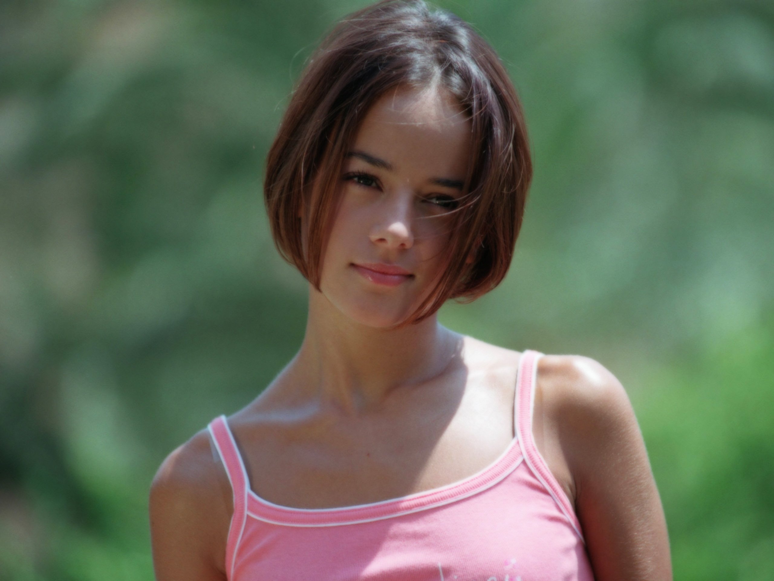 Porn: alizee lyonner nude