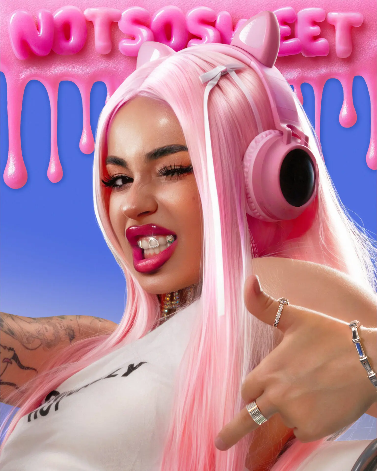 Porn: emmamonteroo masturbating
