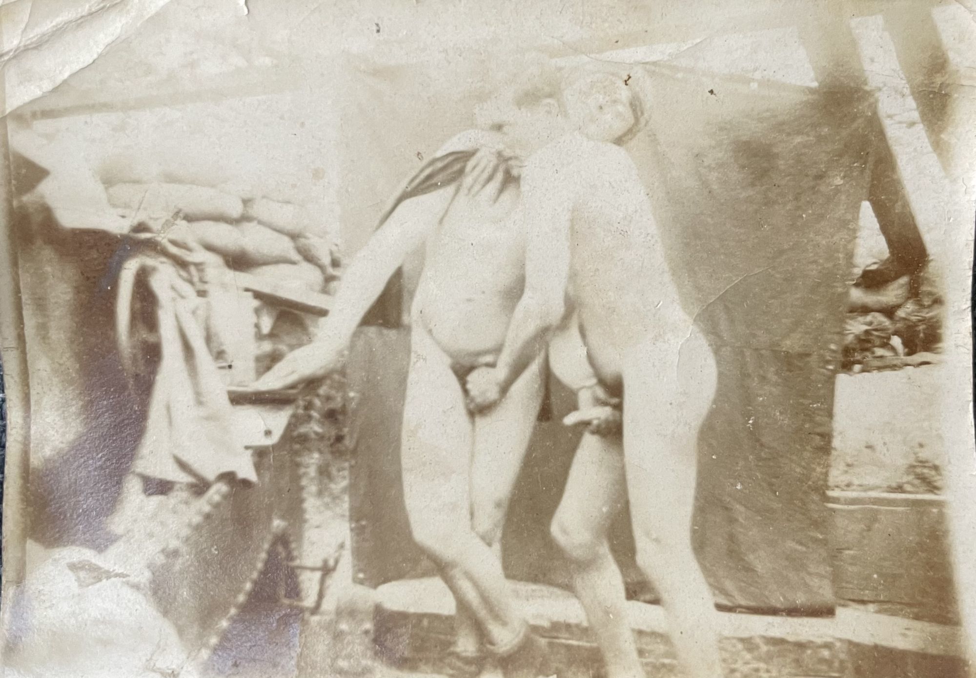 Porn: naked soldier
