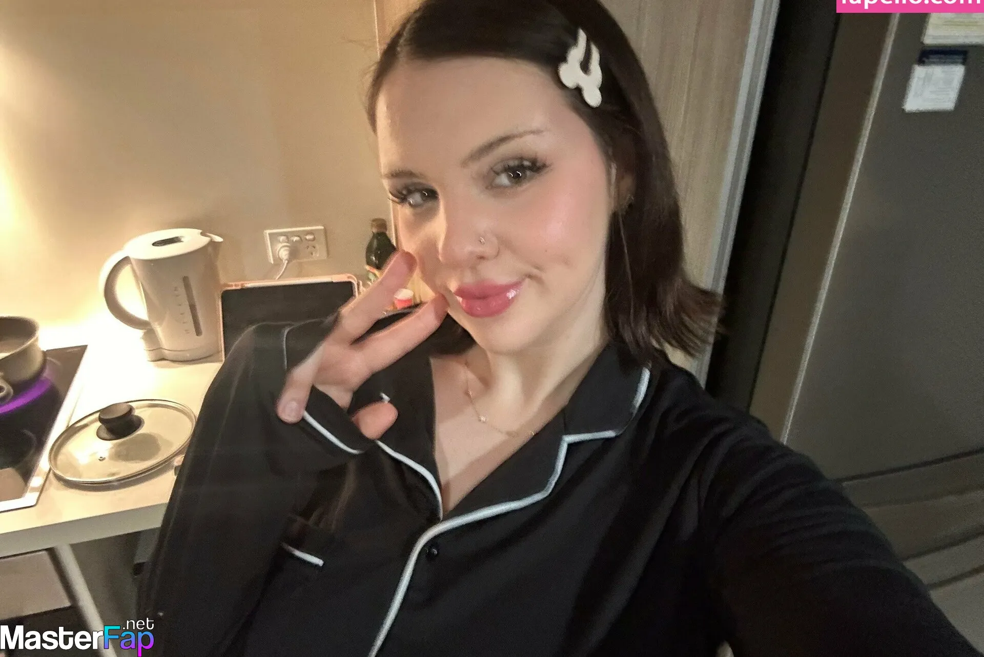 Porn: safiyaax full onlyfans sextape leaked