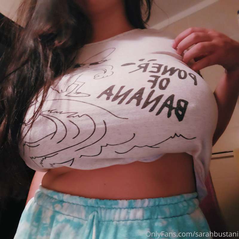 OnlyFans – Sara Bustani / @bustanutters