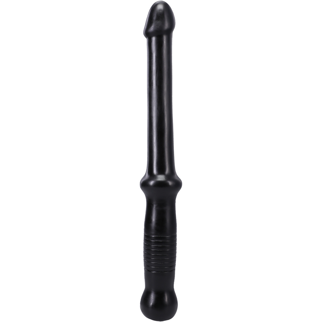 Porn: pushing dildo