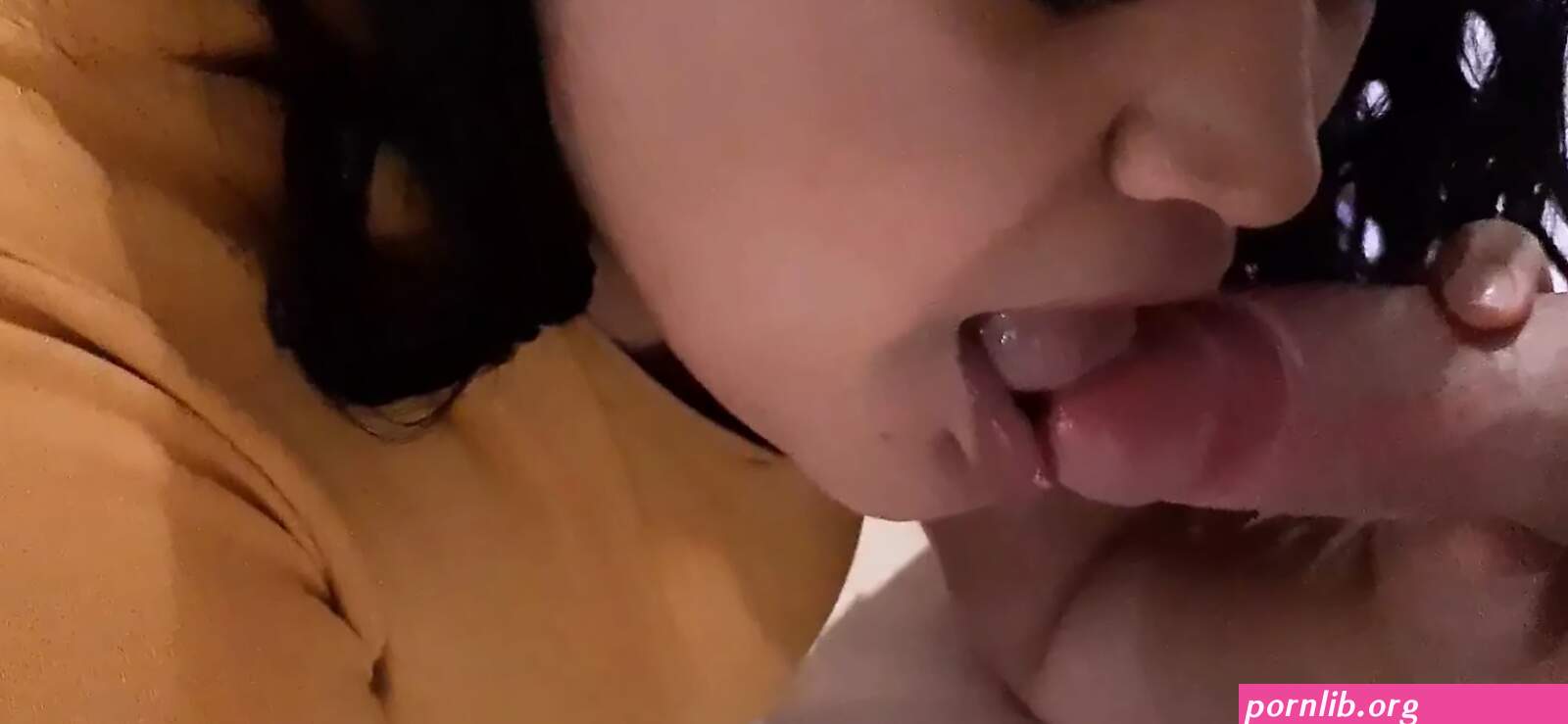 Porn: blowjob before date