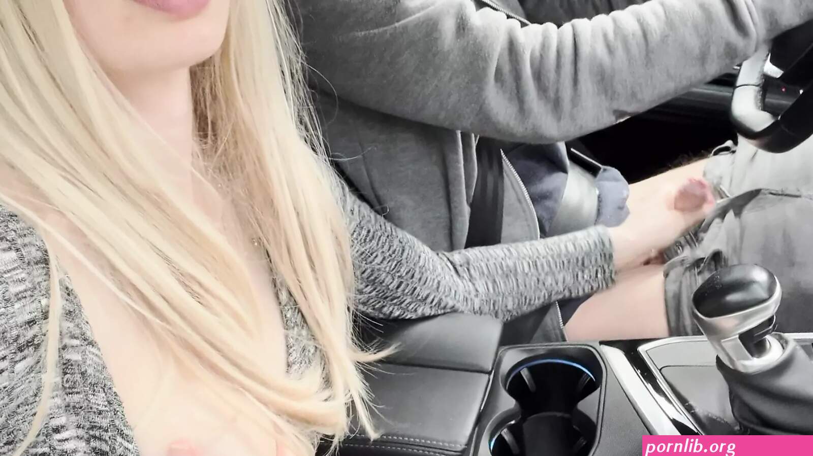 Porn: driver mouth fuck