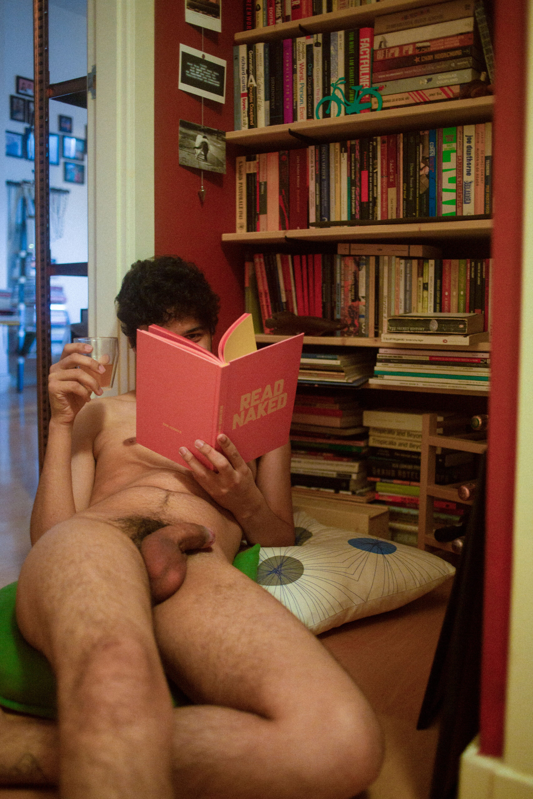 Porn: nude read
