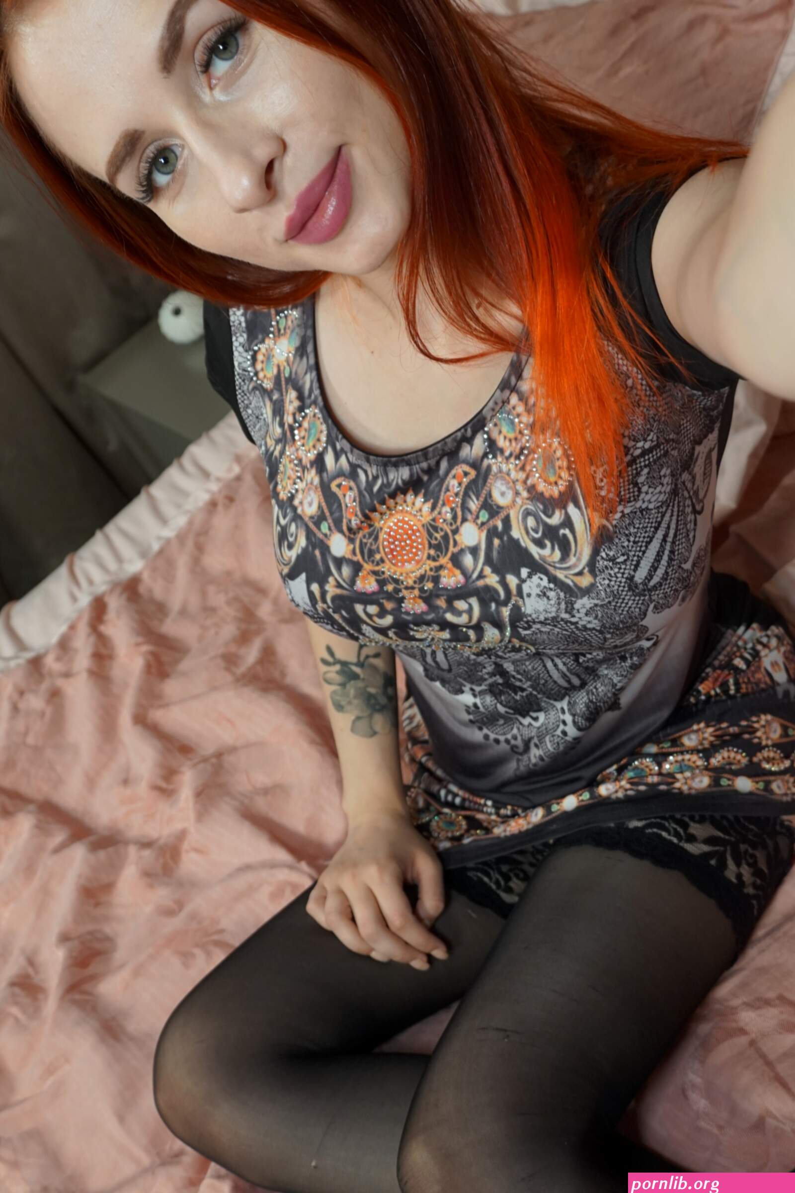 Porn: redhead stocking porn