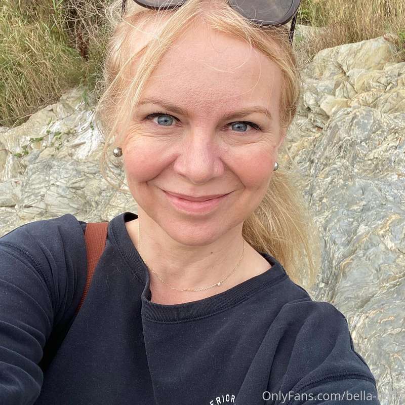 OnlyFans – Bella / @bella-bella2