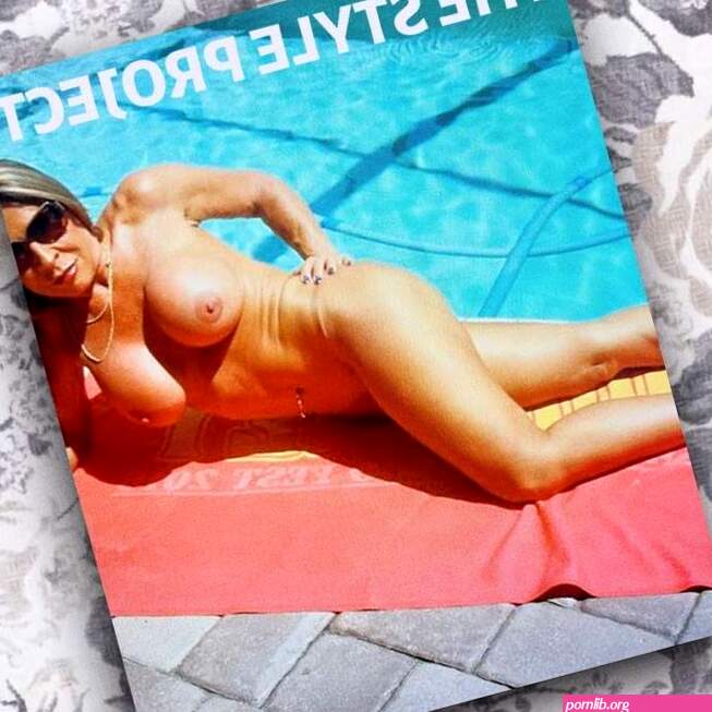 OnlyFans – Sunni Daize VIP / @sunni_daize_vip